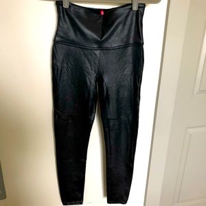 LIKE NEW Spanx faux leather leggings!